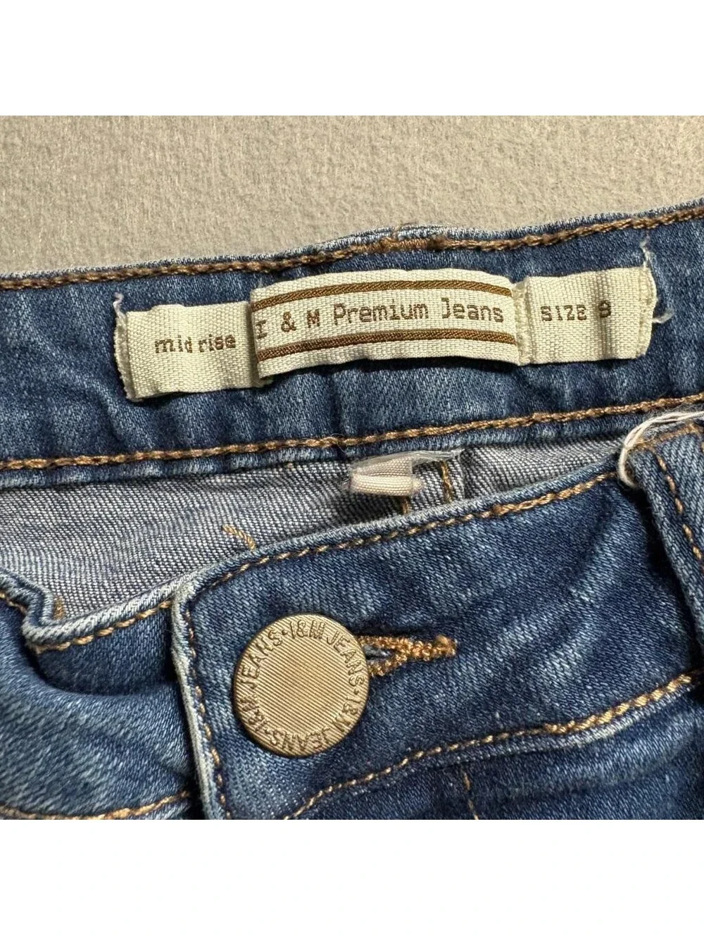 I & M Premium Jeans Womens Size 9 Blue Mid Rise Distressed Ripped Knee Skinny